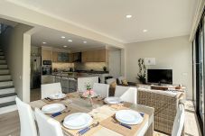 House in Machico - Solarium Villa by Atlantic Holiday