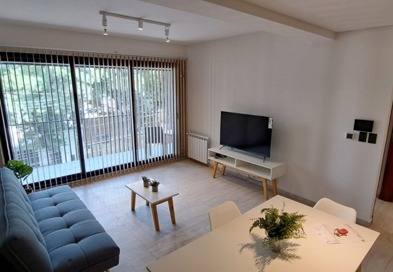 Apartment in Mendoza -  Luminoso y cálido en la 5ta Sección