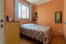 Apartment in Belo Horizonte - Apto com ótima localização, Wi-Fi e garagem