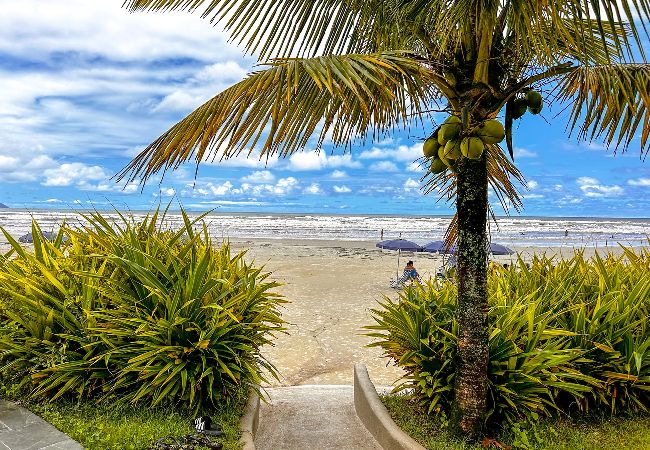 Apartment in Bertioga - Flat a beira mar da Praia de Guaratuba-Bertioga/SP