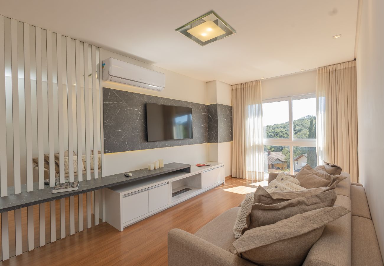 Apartment in Gramado - Espaçoso Apto Alto Padrão 2 suítes junto ao centro