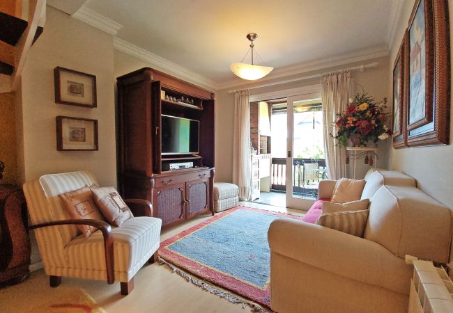 Apartment in Gramado - Duplex 4D no coração de Gramado, 300m da R Coberta