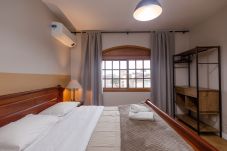 Apartment in Gramado - Apto 4 quartos (2 suítes), 130 m da R Coberta