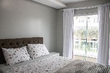 Apartment in Biguaçu - Studio with Air Conditioning and Wi-Fi | Biguaçu SC