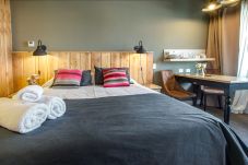 Studio in San Carlos de Bariloche - RUSITO in the city center overlooking the  Nahuel Huapi lake