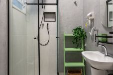 Studio in Rio de Janeiro - 3 minutes from Copacabana beach | RD1205