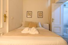Apartment in Madrid - Cozy two-bedroom apartment on Av. Albufera