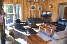 House in San Carlos de Bariloche - House Facing Llao Llao in Bariloche