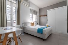 Apartment in Rio de Janeiro - 5 minutes from Copacabana beach | NSC1003