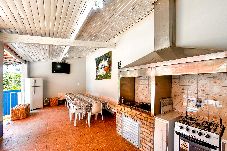 House in Bragança Paulista - Casa com Piscina e Lazer Completo para Famílias