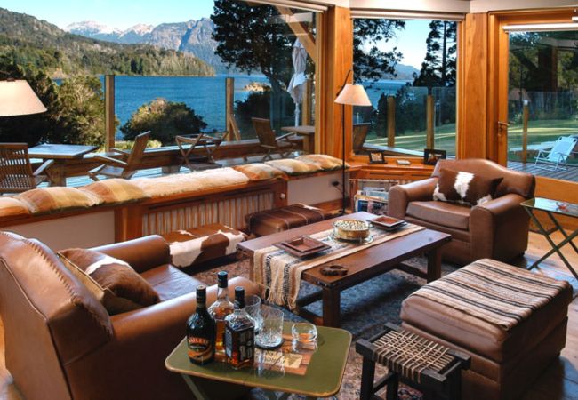 House in San Carlos de Bariloche - Spectacular house by the Nahuel Huapi lake