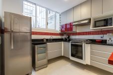 Apartment in Rio de Janeiro - 4 minutes from Copacabana beach | NSC205