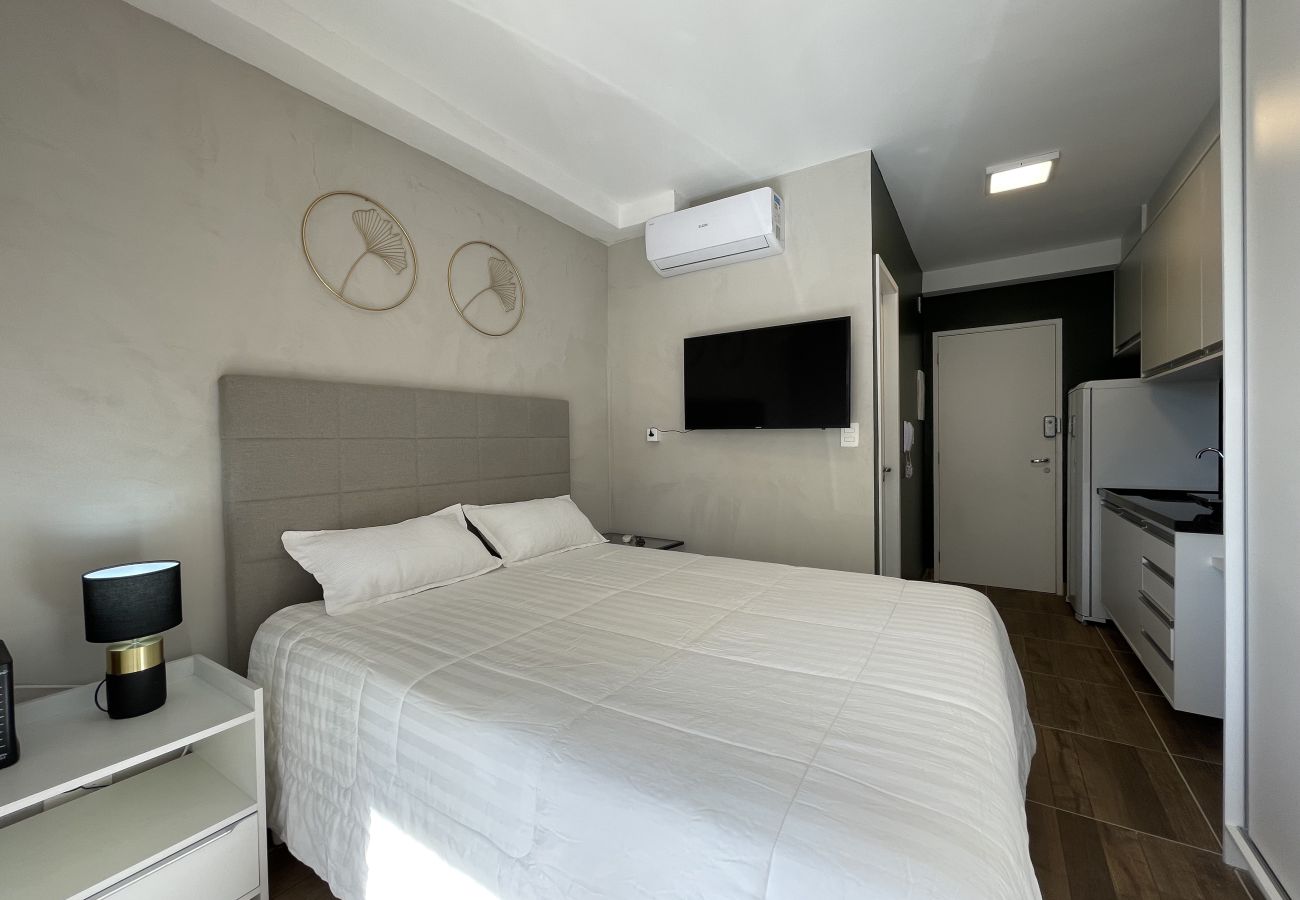 Studio in São Paulo - Swimming pool, gym 100 meters from Mackenzie