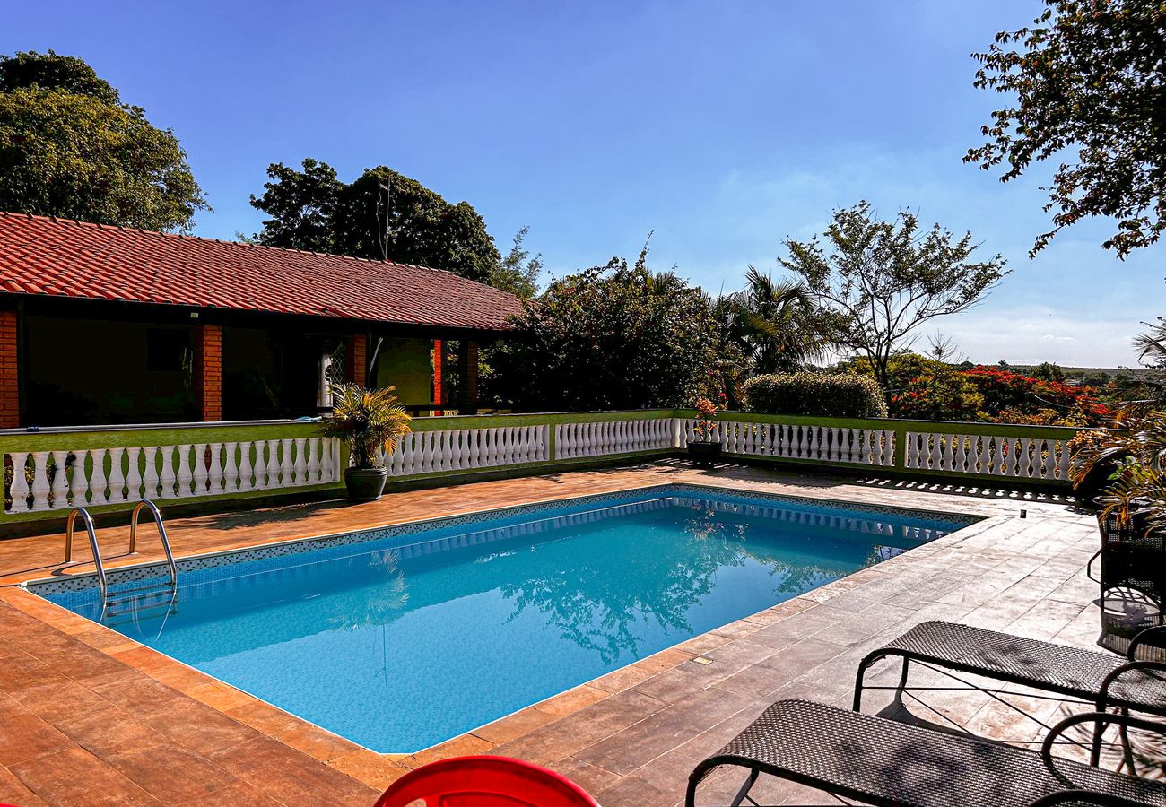 Cottage in Salto - Chácara Iracema com lazer completo e Wi-Fi