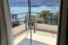 Apartment in Angra dos Reis - Flat com vista para o Mar no Marinas III