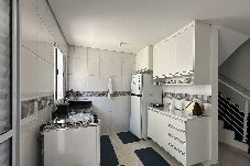 House in Caraguatatuba - Casa aconchegante perto da Praia de Massaguaçu