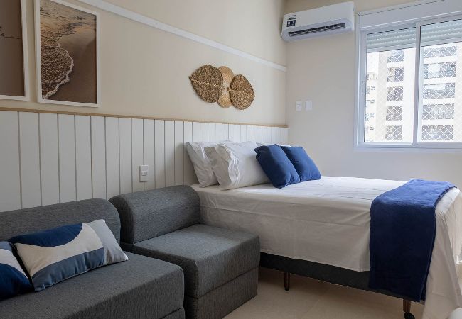 Apartment in Santos - Apartamento Moderno com Wi-Fi em frente a praia 