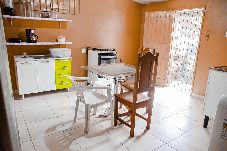 House in Belém - Casa bem equipada com WiFi e ótima localização