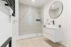 Rent by room in Madrid - Madrid: room with comfort, convenience and shared areas,  Chamartín – Mauricio Legendre