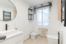 Rent by room in Madrid - Tokyo: room with comfort, convenience and shared areas Chamartín - Mauricio Legendre