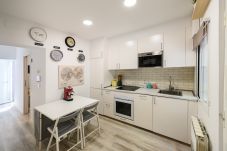 Rent by room in Madrid - La Paz: Room with Bolivian essence and comfort in Madrid