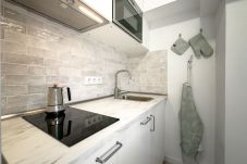 Rent by room in Madrid - Lima: perfect room to live and share in Madrid