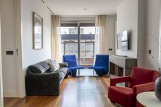 Apartment in Madrid - 3 Bedroom Duplex - Spacious, Bright near the Paseo de la Castellana