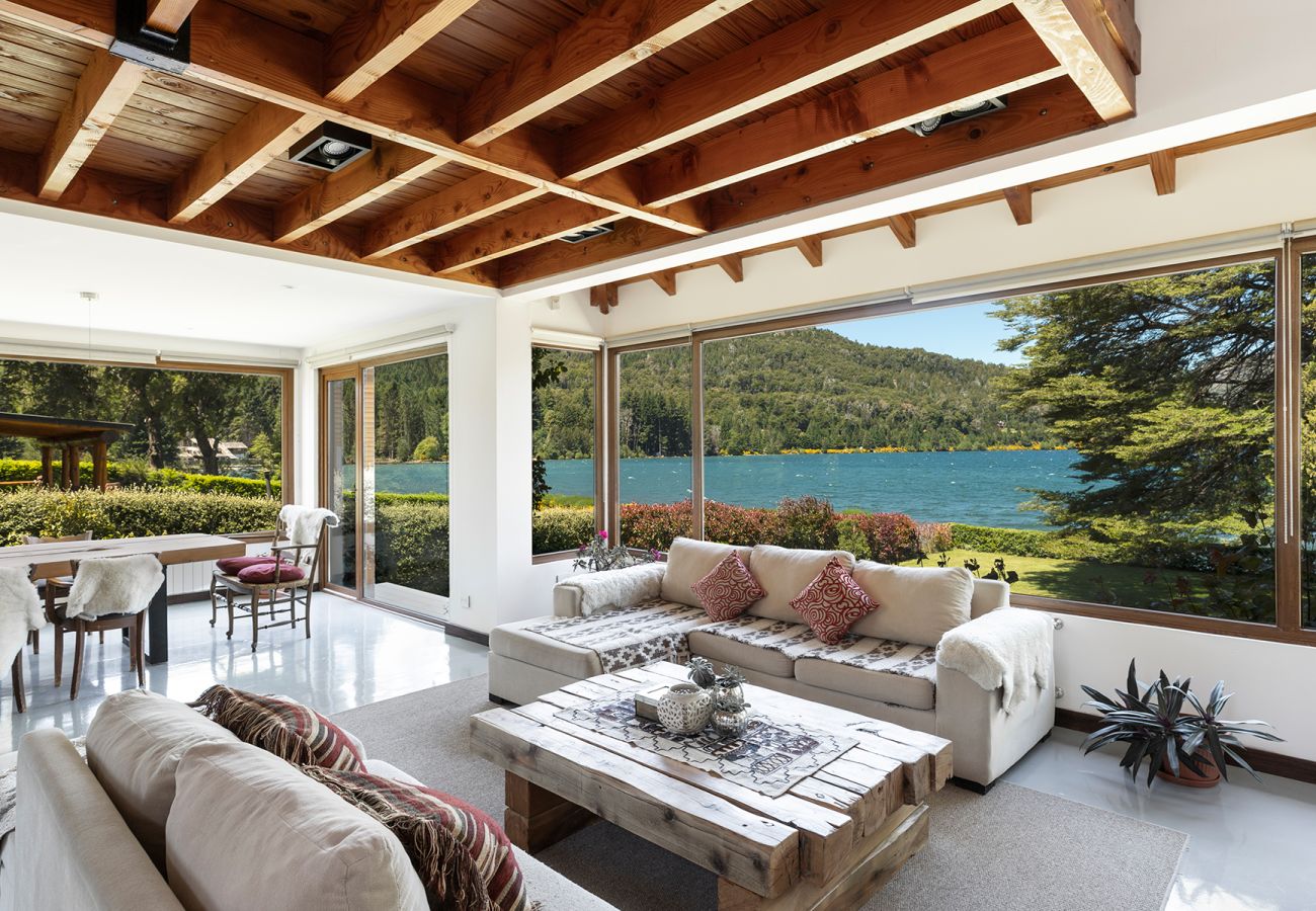 House in San Carlos de Bariloche - Beautiful lakefront house in Bariloche