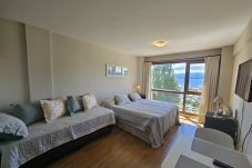 Studio in San Carlos de Bariloche - Terrazas del Lago I F with view of Lake Nahuel Huapi