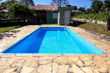 House in Bragança Paulista - Farmhouse with Pool, BBQ & Relaxation