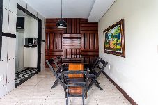 House in Santa Luzia - Casa com piscina,churrasqueira e ótima localização