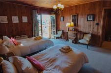 House in San Carlos de Bariloche - Beautiful house in Llao Llao Bariloche for 12 guests