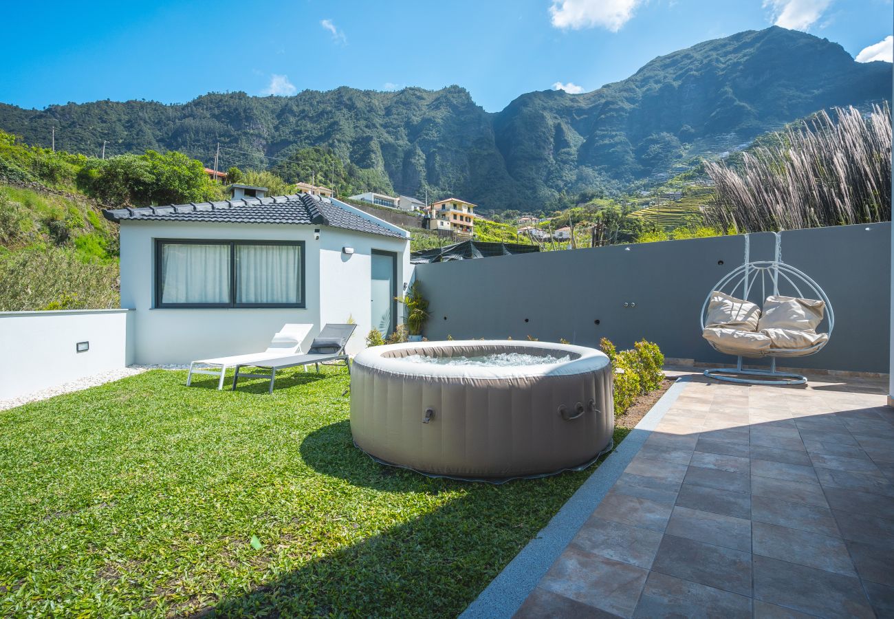 House in São Vicente - Villa Lorenzo by Atlantic Holiday