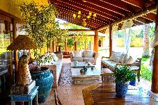 House in Santa Branca - Reserva em Santa Branca 8 suítes hidro e academia