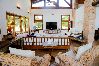 House in Santa Branca - Reserva em Santa Branca 8 suítes hidro e academia