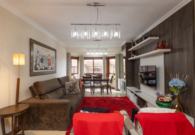 Apartment in Gramado - Aconchegante apto 2 quartos (1 suíte) junto ao centro!