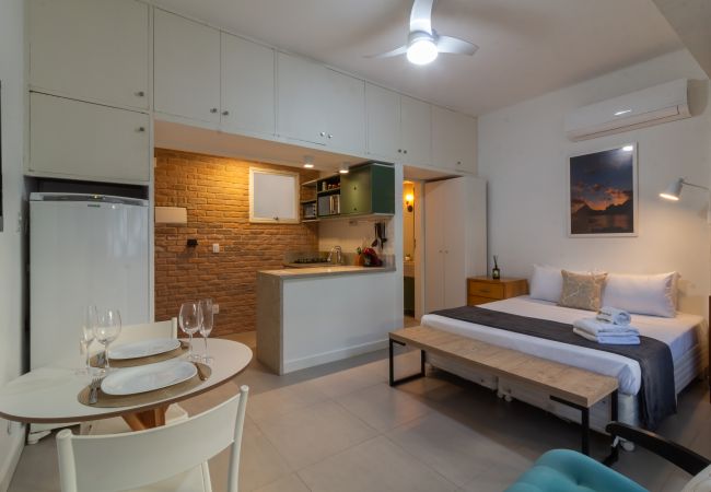Studio in Rio de Janeiro - 3 minutes from Ipanema beach | JN202