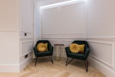 Apartment in Madrid - Exclusive Luxury Flat in the Barrio de Salamanca - Elegance and Comfort in the Heart of Madrid