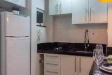 Apartment in Rio de Janeiro - Just a few steps from Copacabana Beach | PF512