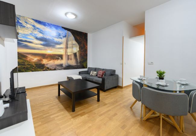Apartment in Madrid - 2-bedroom flat in the heart of Madrid: location and comfort