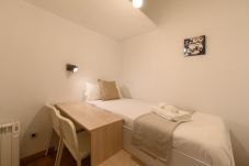 Apartment in Madrid - 2-bedroom flat in the heart of Madrid: location and comfort