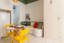 Studio in Rio de Janeiro - Cozy 6 minutes from Copacabana Beach | BR710