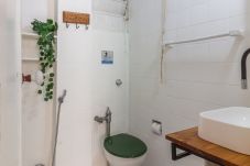 Studio in Rio de Janeiro - Cozy 6 minutes from Copacabana Beach | BR710