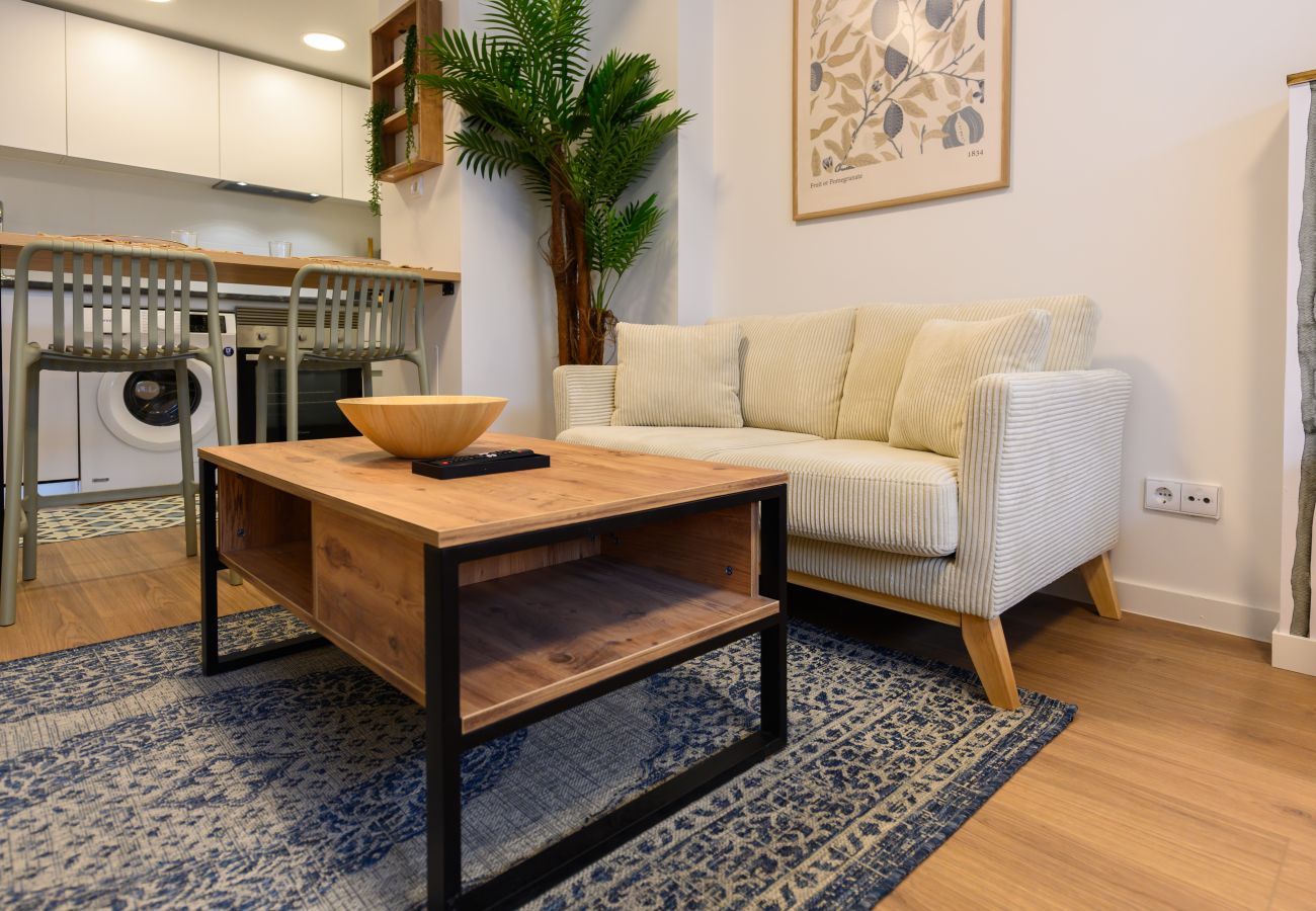 Studio in San Sebastián de los Reyes - Modern studio apartment with private terrace and excellent communal areas