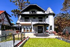 House in Campos do Jordão - Casa com 4 Suítes, Jacuzzi e Lareira Externa