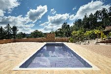 House in Mairinque - Chácara Pet-Friendly c Piscina, Jogos e Wi-fi