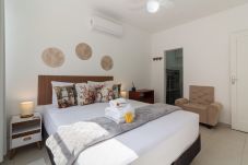 Apartment in Rio de Janeiro - 14 minutes from Copacabana Beach | FO801