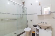 Apartment in Rio de Janeiro - 14 minutes from Copacabana Beach | FO801