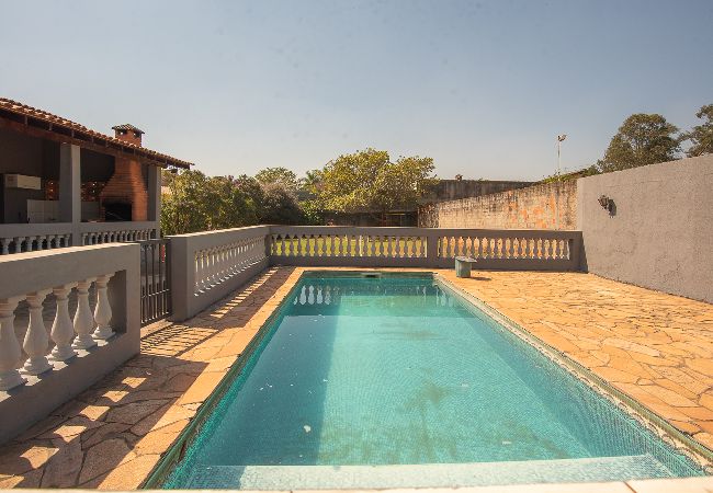 House in Araçoiaba da Serra - Chácara Silveira: lazer completo a 5 min do centro