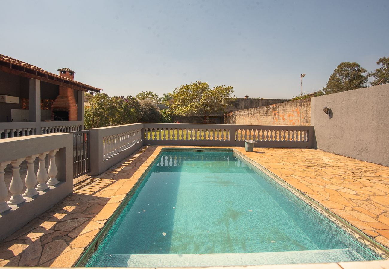 House in Araçoiaba da Serra - Chácara Silveira: lazer completo a 5 min do centro